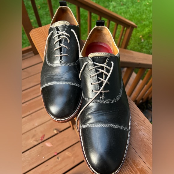 Johnston and Murphy Captoe Dress Shoes - Picture 4 of 6